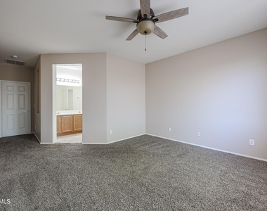2470 W Warren Drive - Photo Thumbnail 31