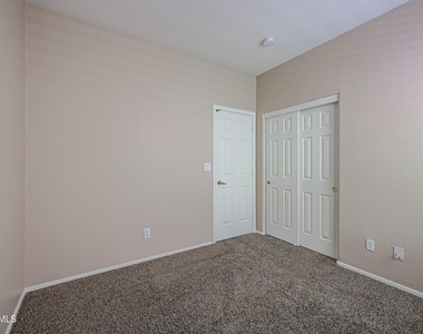 2470 W Warren Drive - Photo Thumbnail 26
