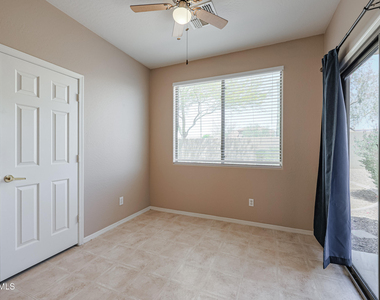 2470 W Warren Drive - Photo Thumbnail 13