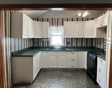 1139 Dudley Lane - Photo Thumbnail 2