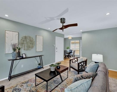 10536 Stone Canyon Road - Photo Thumbnail 7