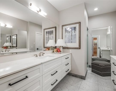 734 N Montclair Avenue - Photo Thumbnail 21
