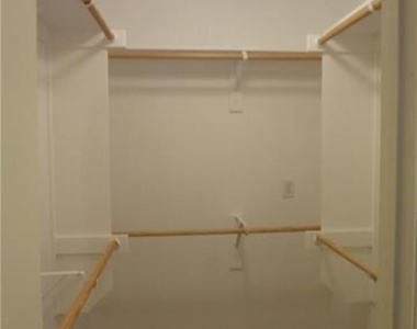 904 Mazatlan Court - Photo Thumbnail 9