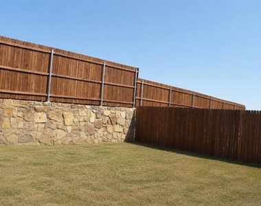 270 Irish Moss Drive - Photo Thumbnail 12
