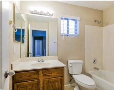 16590 W Melvin Street - Photo Thumbnail 13