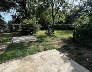642 Astoria Avenue - Photo Thumbnail 16