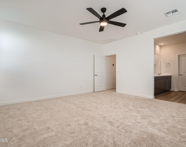 15550 S 181st Lane - Photo Thumbnail 16