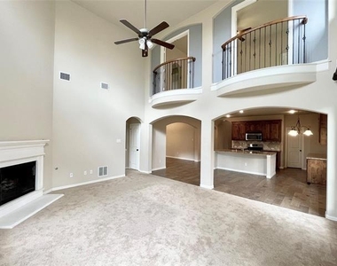 10301 Matador Drive - Photo Thumbnail 11