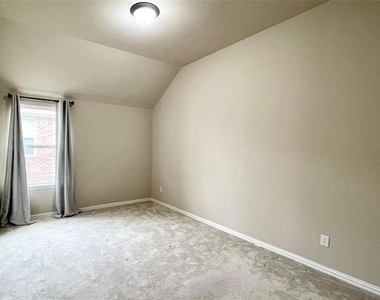 10301 Matador Drive - Photo Thumbnail 25
