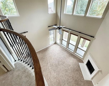 10301 Matador Drive - Photo Thumbnail 24