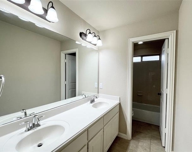 10301 Matador Drive - Photo Thumbnail 27