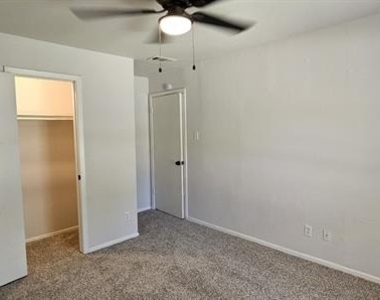 1204 Laurie Avenue - Photo Thumbnail 13