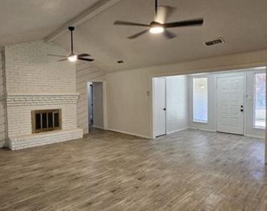 1204 Laurie Avenue - Photo Thumbnail 24