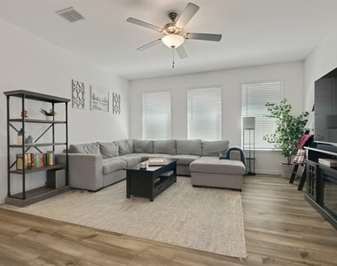 1224 Milfoil Drive - Photo Thumbnail 8