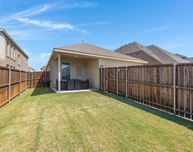 1224 Milfoil Drive - Photo Thumbnail 12