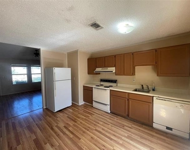 4217 Quail Ridge Court - Photo Thumbnail 3