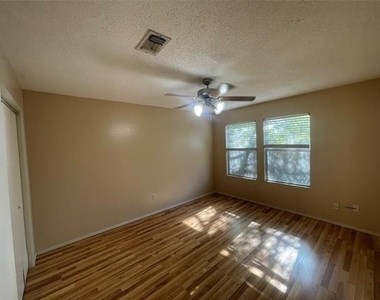 4217 Quail Ridge Court - Photo Thumbnail 6