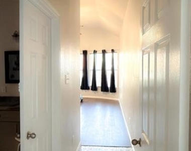 9309 Stonewood Drive - Photo Thumbnail 20