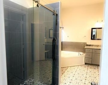 9309 Stonewood Drive - Photo Thumbnail 22