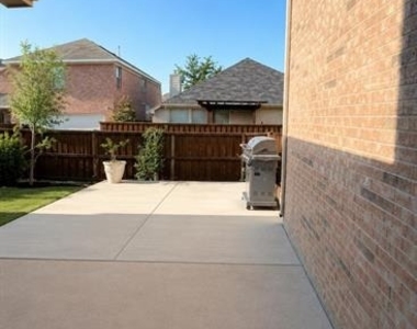 9309 Stonewood Drive - Photo Thumbnail 29