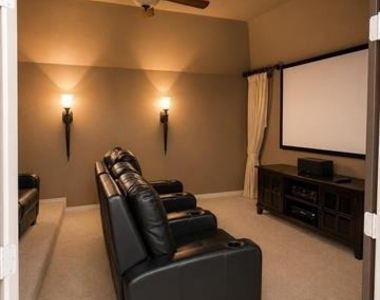 9309 Stonewood Drive - Photo Thumbnail 32