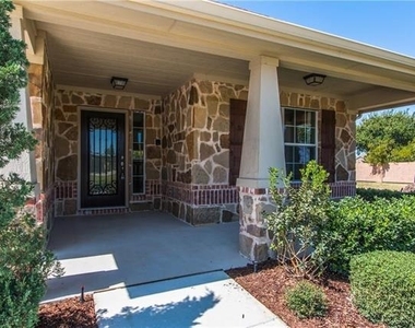 1404 Bluebird Drive - Photo Thumbnail 2