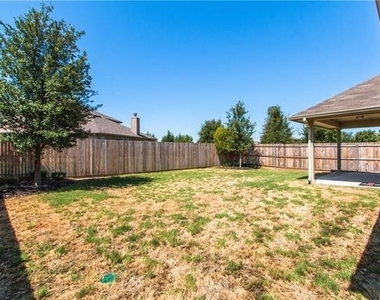 1404 Bluebird Drive - Photo Thumbnail 28