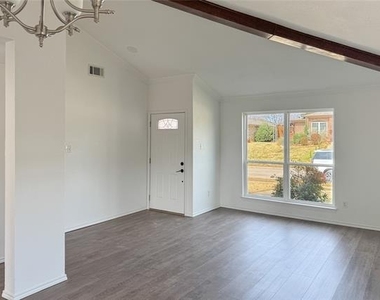1734 Sterling Lane - Photo Thumbnail 1