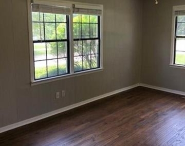 602 W 3rd Street - Photo Thumbnail 13