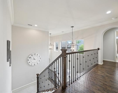 580 Butchart Drive - Photo Thumbnail 23