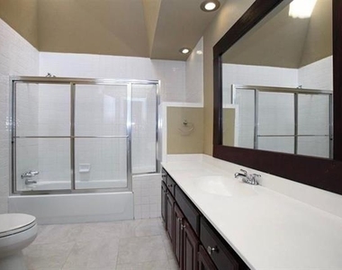 5100 Verde Valley Lane - Photo Thumbnail 4