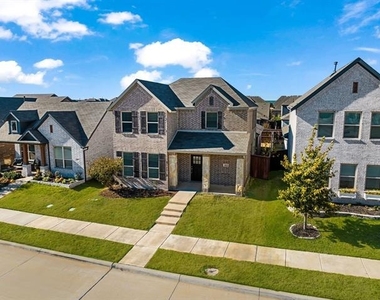 1813 Wayne Lane - Photo Thumbnail 30