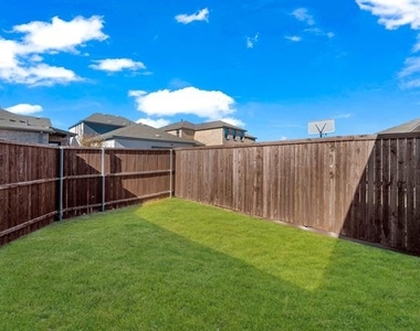 1813 Wayne Lane - Photo Thumbnail 27