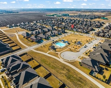 1813 Wayne Lane - Photo Thumbnail 37