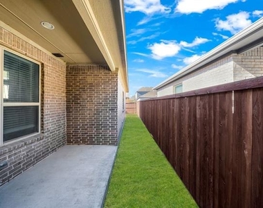 1813 Wayne Lane - Photo Thumbnail 26