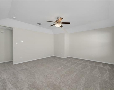 1813 Wayne Lane - Photo Thumbnail 22