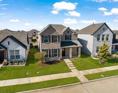 1813 Wayne Lane - Photo Thumbnail 29