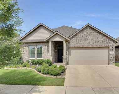 1513 Canary Lane - Photo Thumbnail 1