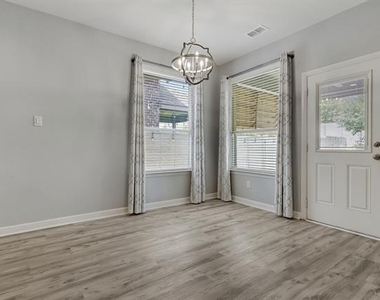 1513 Canary Lane - Photo Thumbnail 9