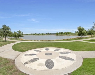 1513 Canary Lane - Photo Thumbnail 37