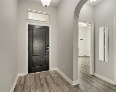 1513 Canary Lane - Photo Thumbnail 3