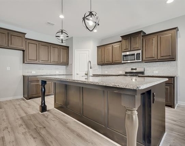 1513 Canary Lane - Photo Thumbnail 4