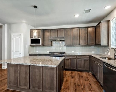 3304 Lake Palestine Road - Photo Thumbnail 9