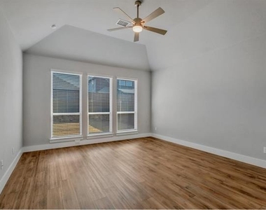 3304 Lake Palestine Road - Photo Thumbnail 12