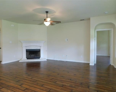 2925 Morning Star Drive - Photo Thumbnail 11