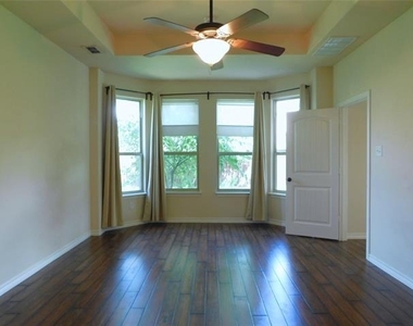 2925 Morning Star Drive - Photo Thumbnail 16