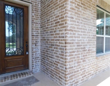 2925 Morning Star Drive - Photo Thumbnail 4