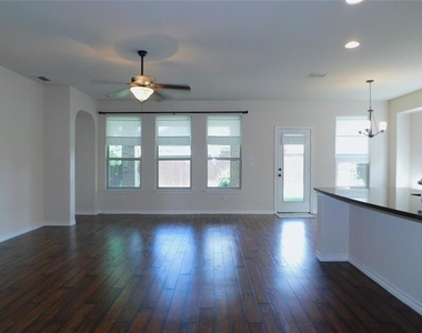 2925 Morning Star Drive - Photo Thumbnail 10