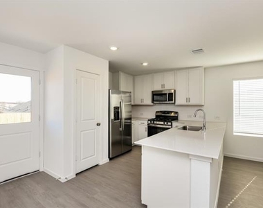 2712 River Knoll Lane - Photo Thumbnail 2