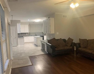7508 Crested Butte Drive - Photo Thumbnail 5